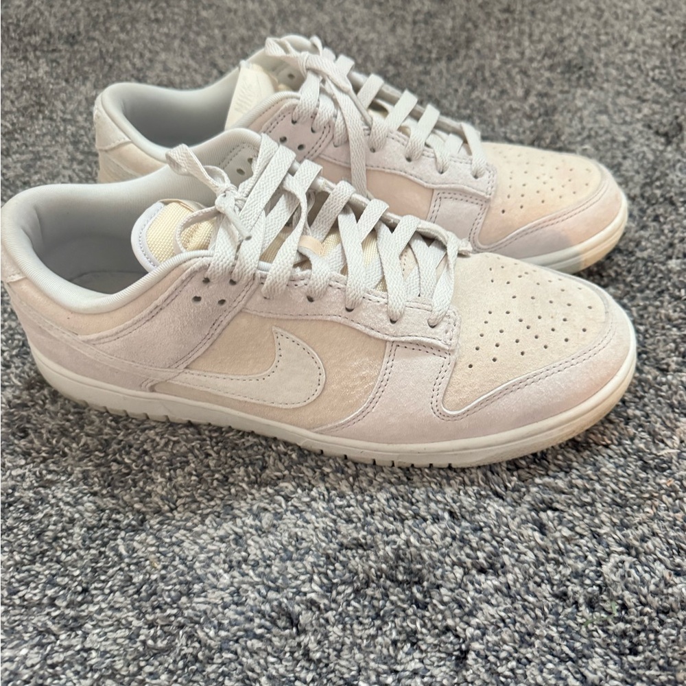 Nike Vast Grey Sneakers